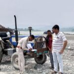 अवैध खनन करते 4 वाहन जब्त, 67000 जुर्माना… अवैध खनन करते 4 वाहन जब्त, 67000 जुर्माना…