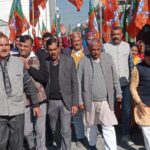 300 से अधिक कार्यालय बंद करने पर भाजपा उतरी सड़कों पर….. 300 से अधिक कार्यालय बंद करने पर भाजपा उतरी सड़कों पर…..