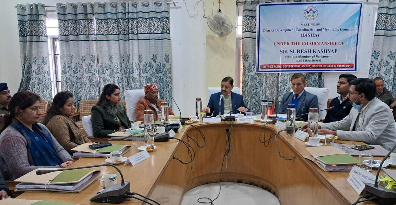 सिरमौर जिला में पीएमजीएसवाई के तहत कुल 263 सड़कें स्वीकृत-सुरेश कश्यप