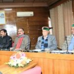 डॉक्टरों और नर्सों की कमी ऐसे की जाएगी पूरी… सरकार ले रही ये निर्णय … डॉक्टरों और नर्सों की कमी ऐसे की जाएगी पूरी… सरकार ले रही ये निर्णय …