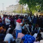 ई-रिक्शा चालकों ने की बदसलूकी तो करवाया जाएगा परमिट कैंसिल… ई-रिक्शा चालकों ने की बदसलूकी तो करवाया जाएगा परमिट कैंसिल…