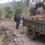 वन विभाग भूमि को बनाया ठेकेदार ने बनाया अवैध डंपिंग का अंडा… ददाहू बस स्टैंड का मलबा लगाया जा रहा ठिकाने ….