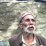 तूफानी बारिश ने उड़ा डाली संगड़ाह के सीऊं गांव के सुंदर सिंह के कच्चे घर की छत