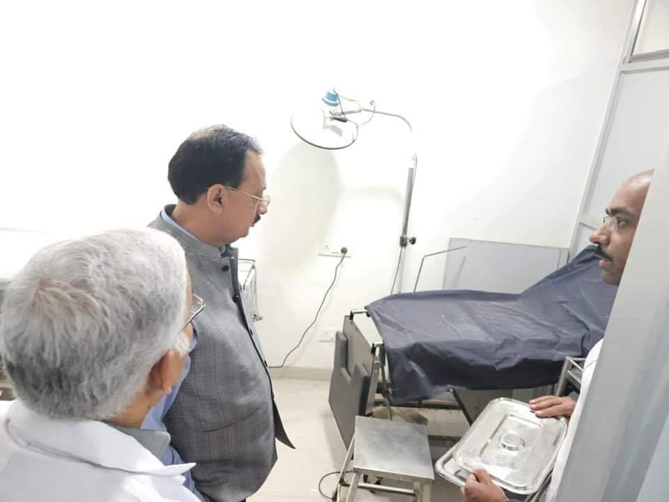 उद्योग एवं आयुष मंत्री ने निर्माणाधीन आयुर्वेदिक अस्पताल नाहन का निरीक्षण किया उद्योग एवं आयुष मंत्री ने निर्माणाधीन आयुर्वेदिक अस्पताल नाहन का निरीक्षण किया