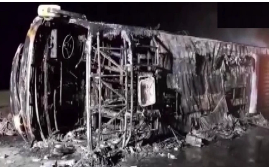 26 जिंदा जले…बस में सोए हुए लोगों पर टूटा कहर…