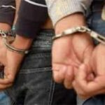 डेढ़ किलो चरस के साथ तीन युवक गिरफ्तार… मामला दर्ज डेढ़ किलो चरस के साथ तीन युवक गिरफ्तार… मामला दर्ज