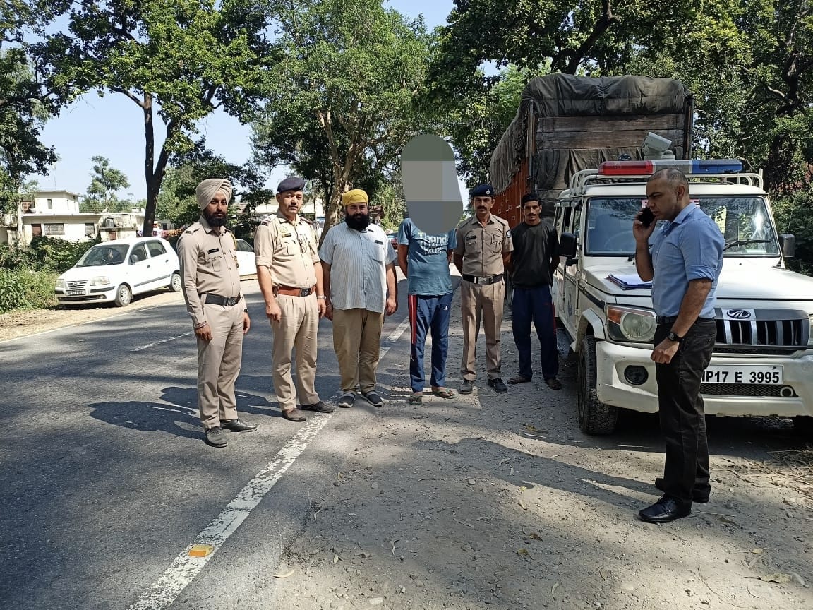 1.317 किलो ग्राम नशीला पदार्थ पुलिस ने किया बरामद…DSP मानवेंद्र ने दी जानकारी 