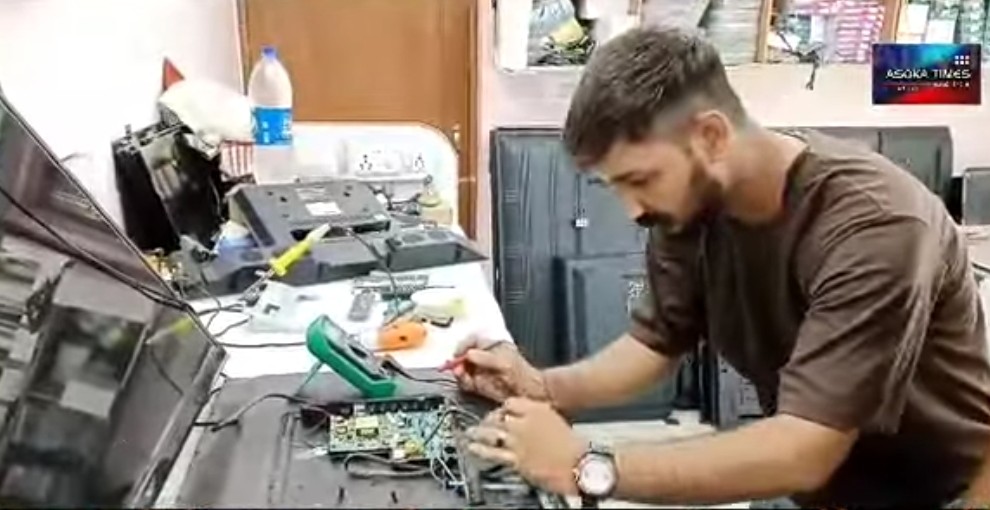 DEEPAWALI DHAMAKA…बाजार से सस्ते दामों पर LED और LCD यहां है उपलब्ध… DEEPAWALI DHAMAKA…बाजार से सस्ते दामों पर LED और LCD यहां है उपलब्ध…