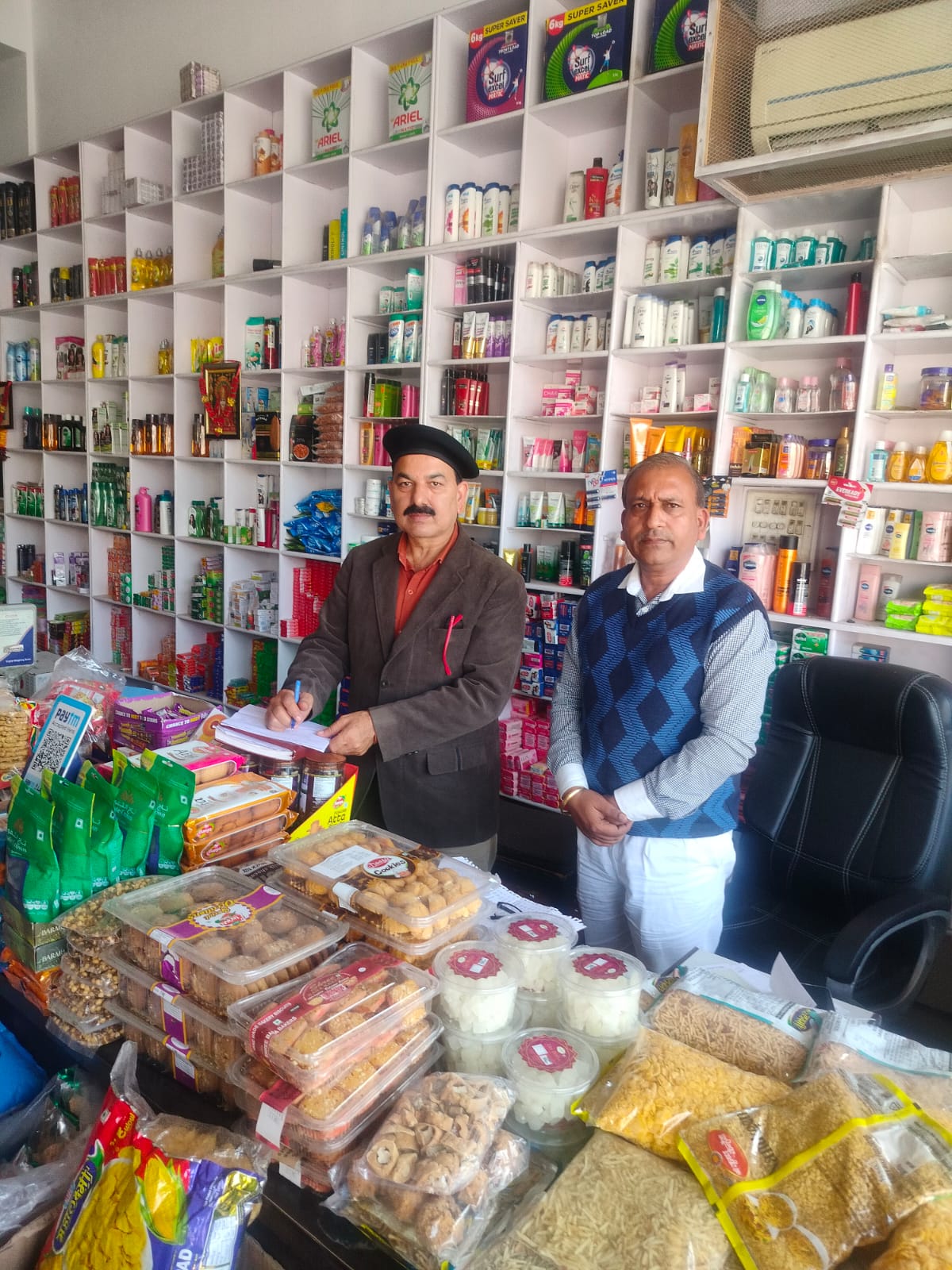 *खाद्य एवं आपूर्ति विभाग ने किये औचक निरीक्षण* *खाद्य एवं आपूर्ति विभाग ने किये औचक निरीक्षण*