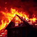 कुछ क्षणों में ही पूरी उम्र की पूंजी स्वाहा…18 कमरों को लील गई आग….