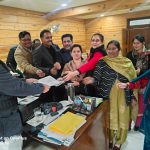 पांवटा नगर अध्यक्षा और पार्षदों ने खोला ईओ के खिलाफ मोर्चा… पढ़ें क्या हैं आरोप