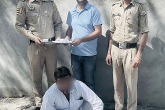 ख़रीद कर ला रहा था स्मैक, पुलिस ने ऐसे किया आरोपी को गिरफ्तार…. ख़रीद कर ला रहा था स्मैक, पुलिस ने ऐसे किया आरोपी को गिरफ्तार….