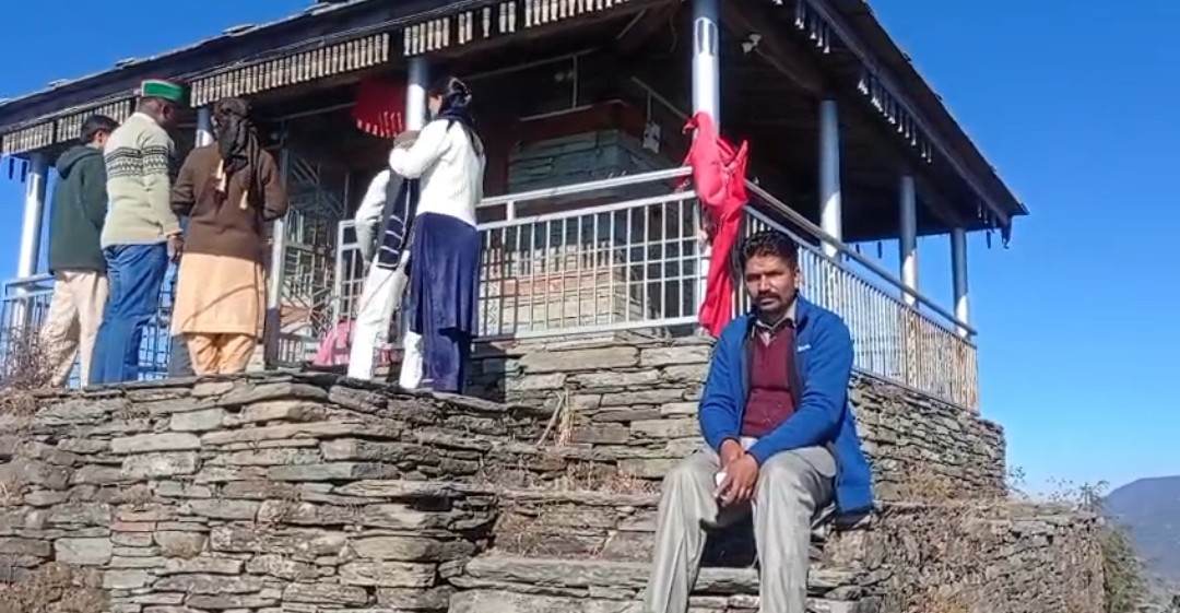 बैसाखी पर सिरमौर के मंदिरों में उमड़ा आस्था का सैलाब, दूर-दराज से पहुंचे श्रद्धालु…