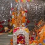 त्रिलोकपुर में आश्विन नवरात्र के दूसरे दिन 9000 श्रद्धालुओं ने किए माता के दर्शन