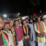 उत्तराखंड हिमाचल सीमाओं पर बसे ग्रामीणों की हर समस्या का हो रहा समाधान…सुखराम उत्तराखंड हिमाचल सीमाओं पर बसे ग्रामीणों की हर समस्या का हो रहा समाधान…सुखराम