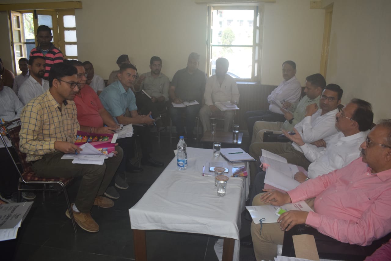 हर्षवर्धन चौहान ने शिलाई विधानसभा क्षेत्र के विकास कार्यों का लिया जायजा