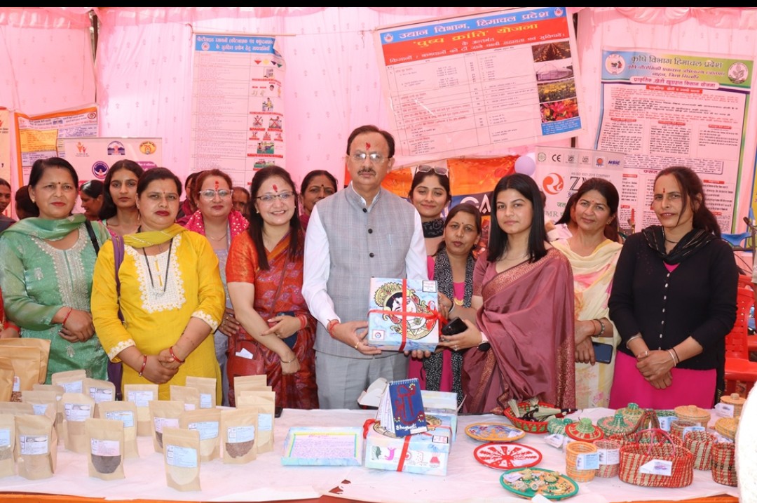 स्वावलंबन तथा स्वरोजगार से होगी महिलाओं की आर्थिकी सुदृढ… स्वावलंबन तथा स्वरोजगार से होगी महिलाओं की आर्थिकी सुदृढ…