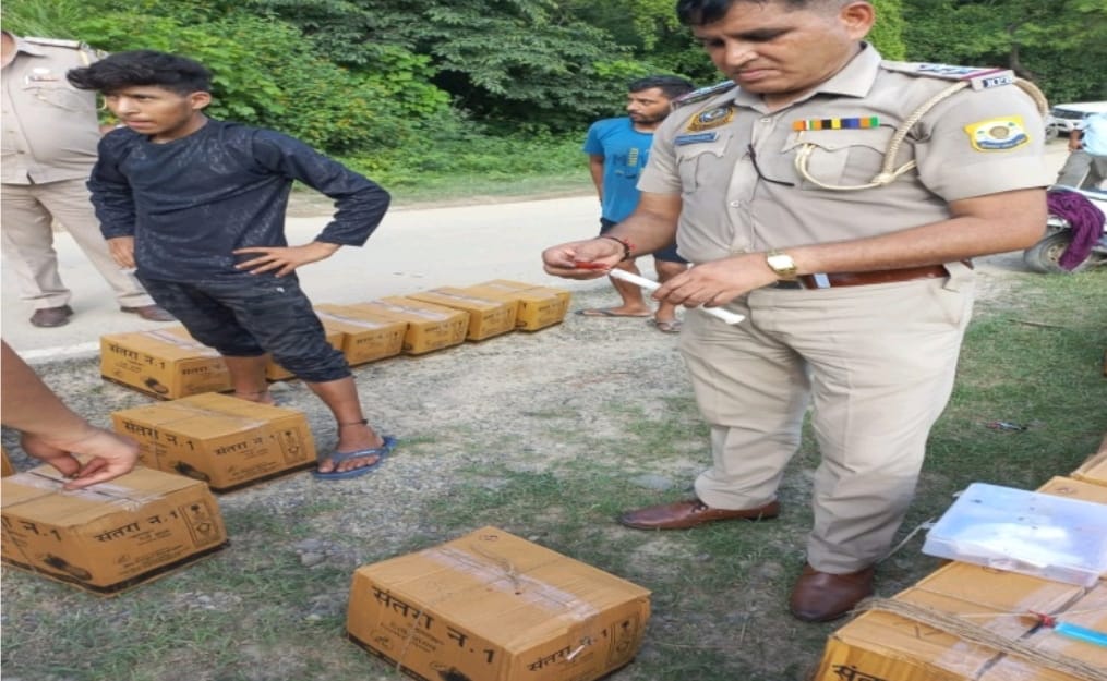 शराब से भरा ट्रक पुलिस ने लिया कब्जे में… पढ़ें क्या है पूरा मामला… शराब से भरा ट्रक पुलिस ने लिया कब्जे में… पढ़ें क्या है पूरा मामला…