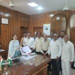 भारी बरसात के कारण हो रहे भूमि कटाव को लेकर डीसी सिरमौर से मिले पंचायत प्रधान सुरेश… भारी बरसात के कारण हो रहे भूमि कटाव को लेकर डीसी सिरमौर से मिले पंचायत प्रधान सुरेश…