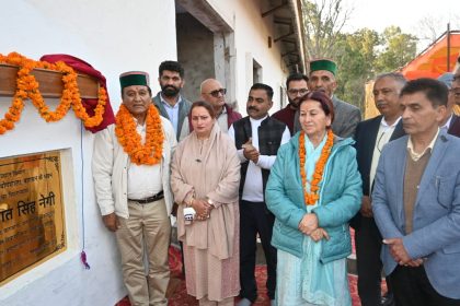 जगत सिंह नेगी ने बागथन में 1 करोड़ 25 लाख से बनने वाले जैव नियंत्रण प्रयोगशाला का किया शिलान्यास… जगत सिंह नेगी ने बागथन में 1 करोड़ 25 लाख से बनने वाले जैव नियंत्रण प्रयोगशाला का किया शिलान्यास…