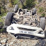 पांवटा राजमार्ग-707 मार्ग पर बोलेरो गाड़ी दुर्घटनाग्रस्त…कॉलेज के 5 विद्यार्थी घायल पांवटा राजमार्ग-707 मार्ग पर बोलेरो गाड़ी दुर्घटनाग्रस्त…कॉलेज के 5 विद्यार्थी घायल