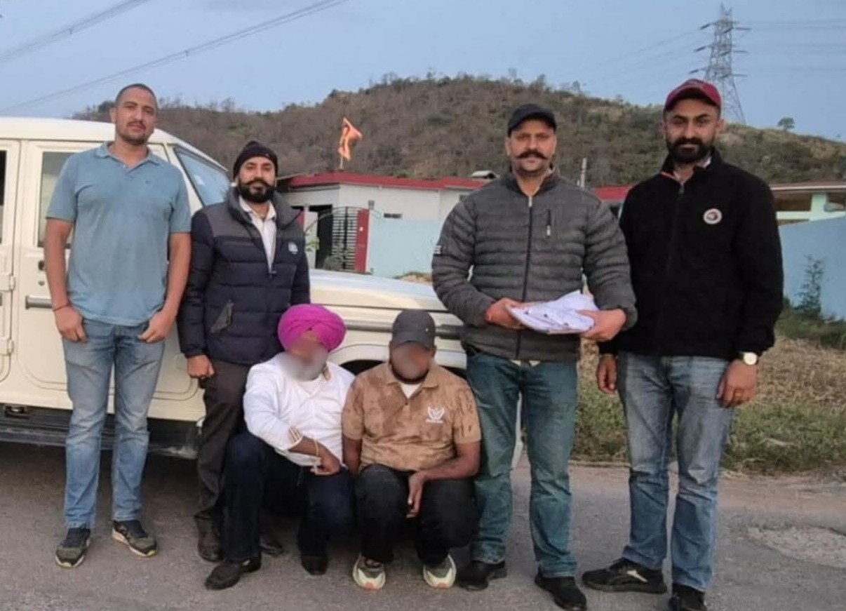 सिरमौर पुलिस ने नशे के खिलाफ कार्रवाई करते हुए दो आरोपियों को किया गिरफ्तार… सिरमौर पुलिस ने नशे के खिलाफ कार्रवाई करते हुए दो आरोपियों को किया गिरफ्तार…