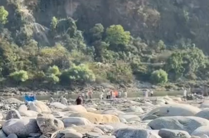 बच्चे की मौत पर सनसनी…ट्रैक्टर से कुचलकर मौत या बीमारी से मौत संदेह बरकरार….